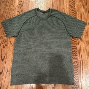 Lululemon Men’s Tshirt